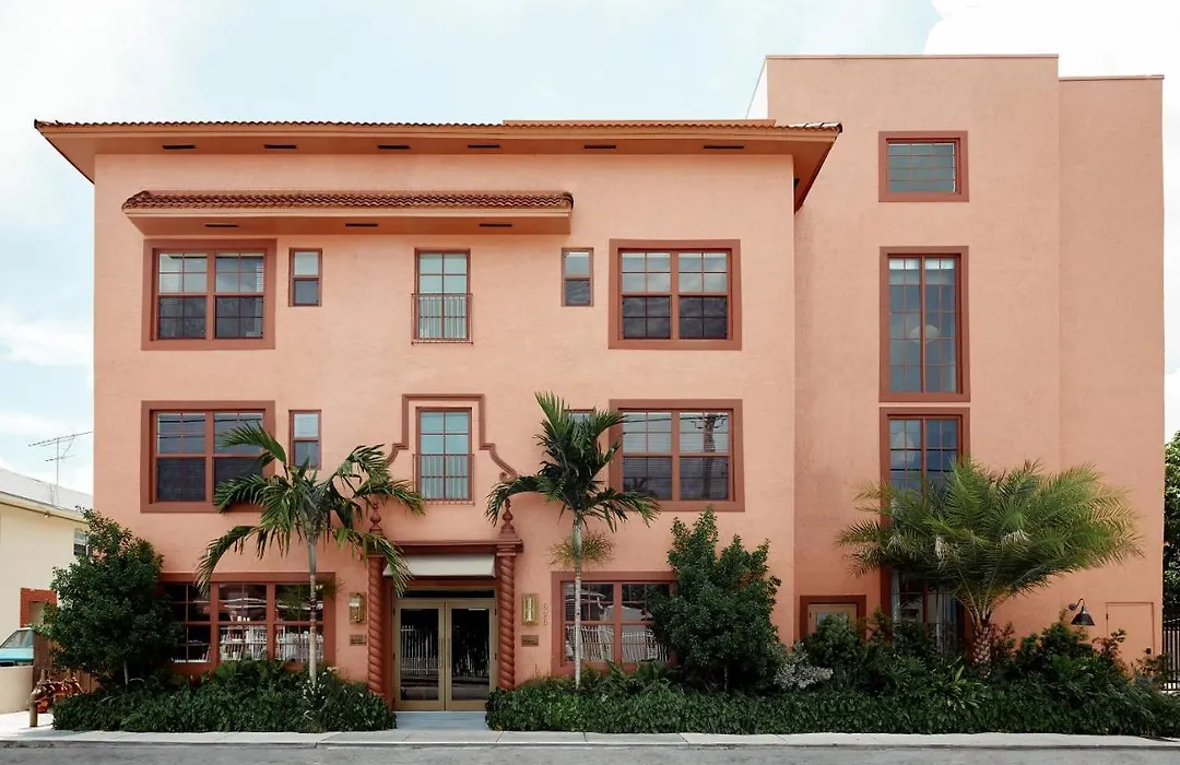 Life House, Little Havana-1