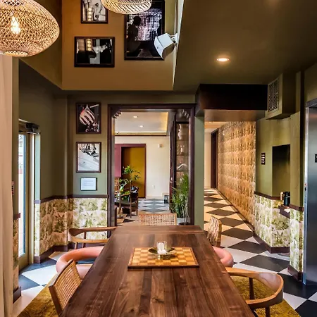 Life House, Little Havana-3